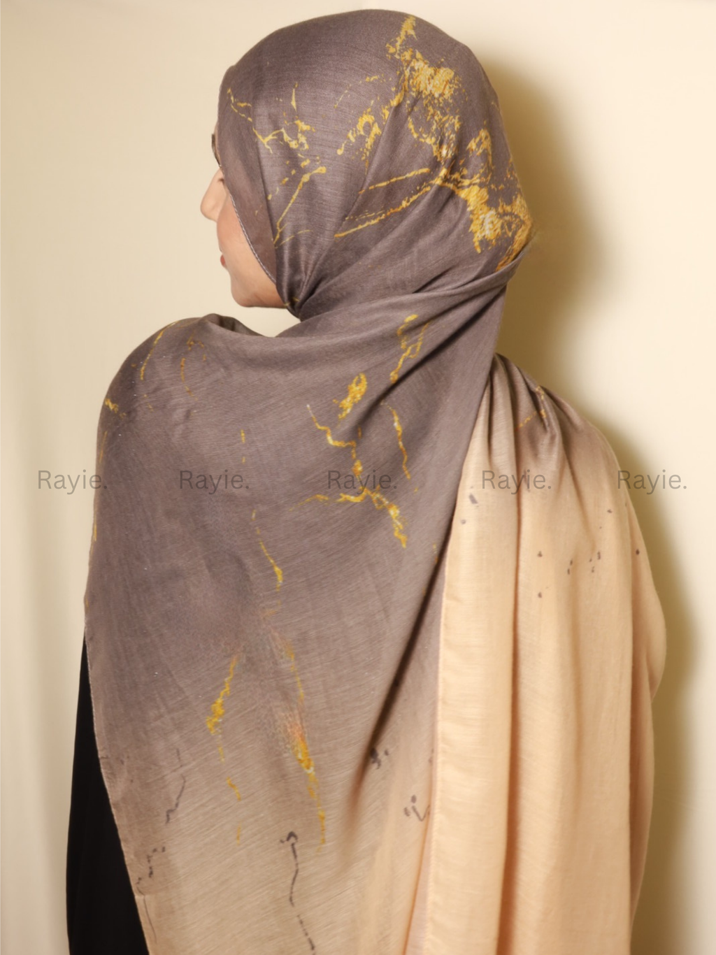 Midnight Gold Current – Premium Modal Hijab