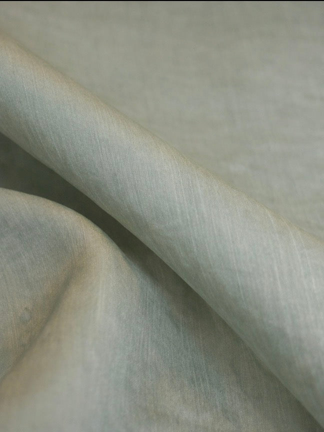 Muna Satin Silk Finish