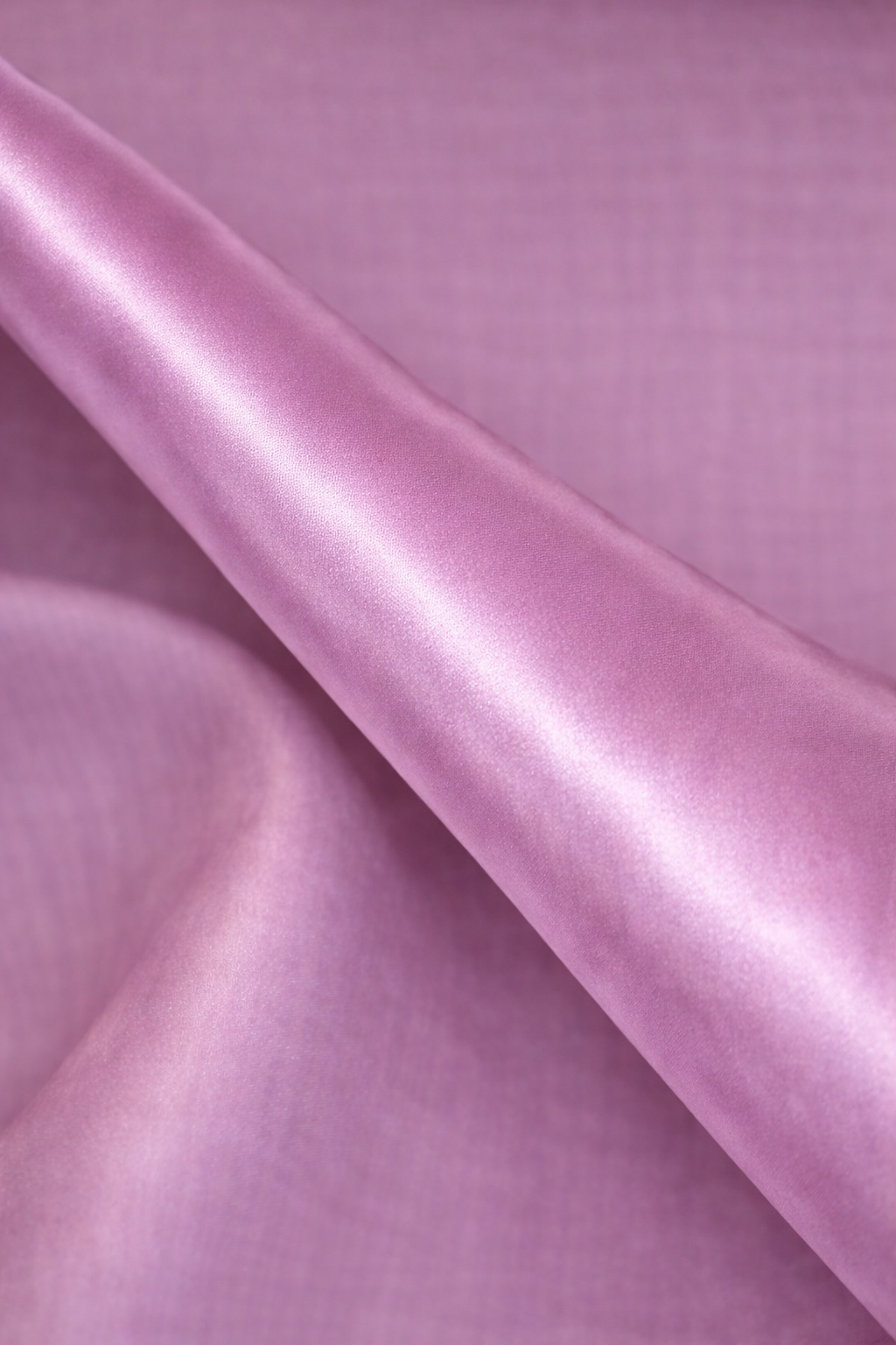 Muna Satin valvet finish