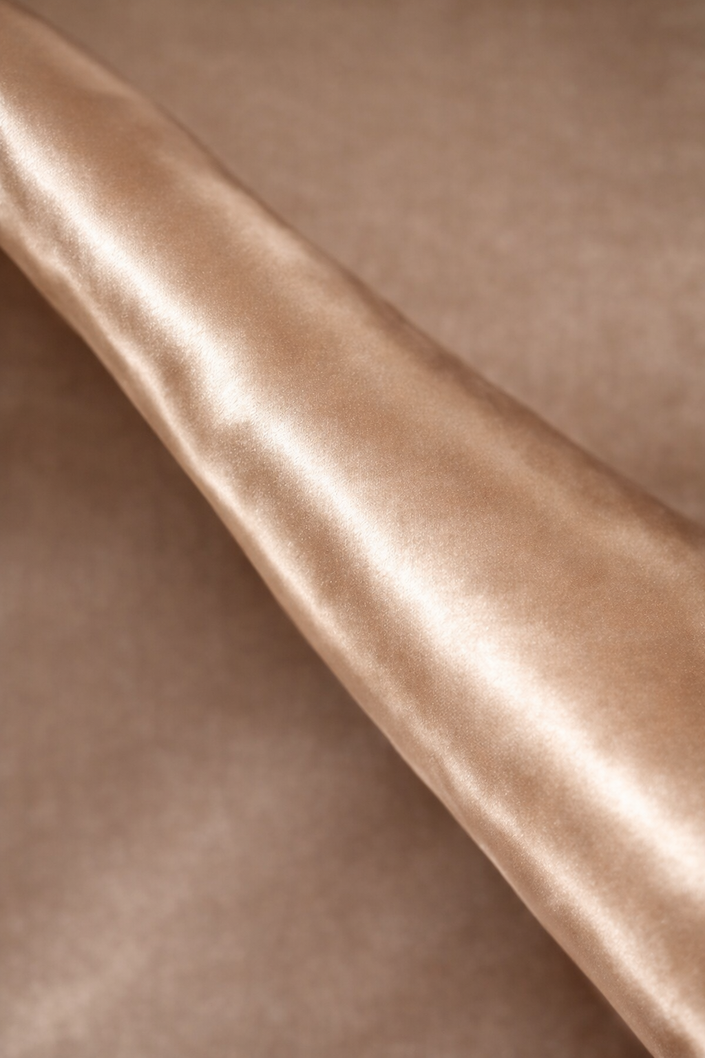 Muna Satin valvet finish